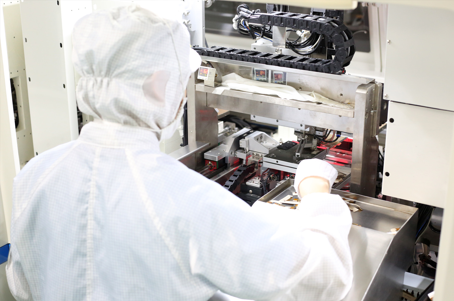 如何更好的選擇生產(chǎn)液晶屏的廠(chǎng)家？【海飛智顯】-工業(yè)液晶屏廠(chǎng)家