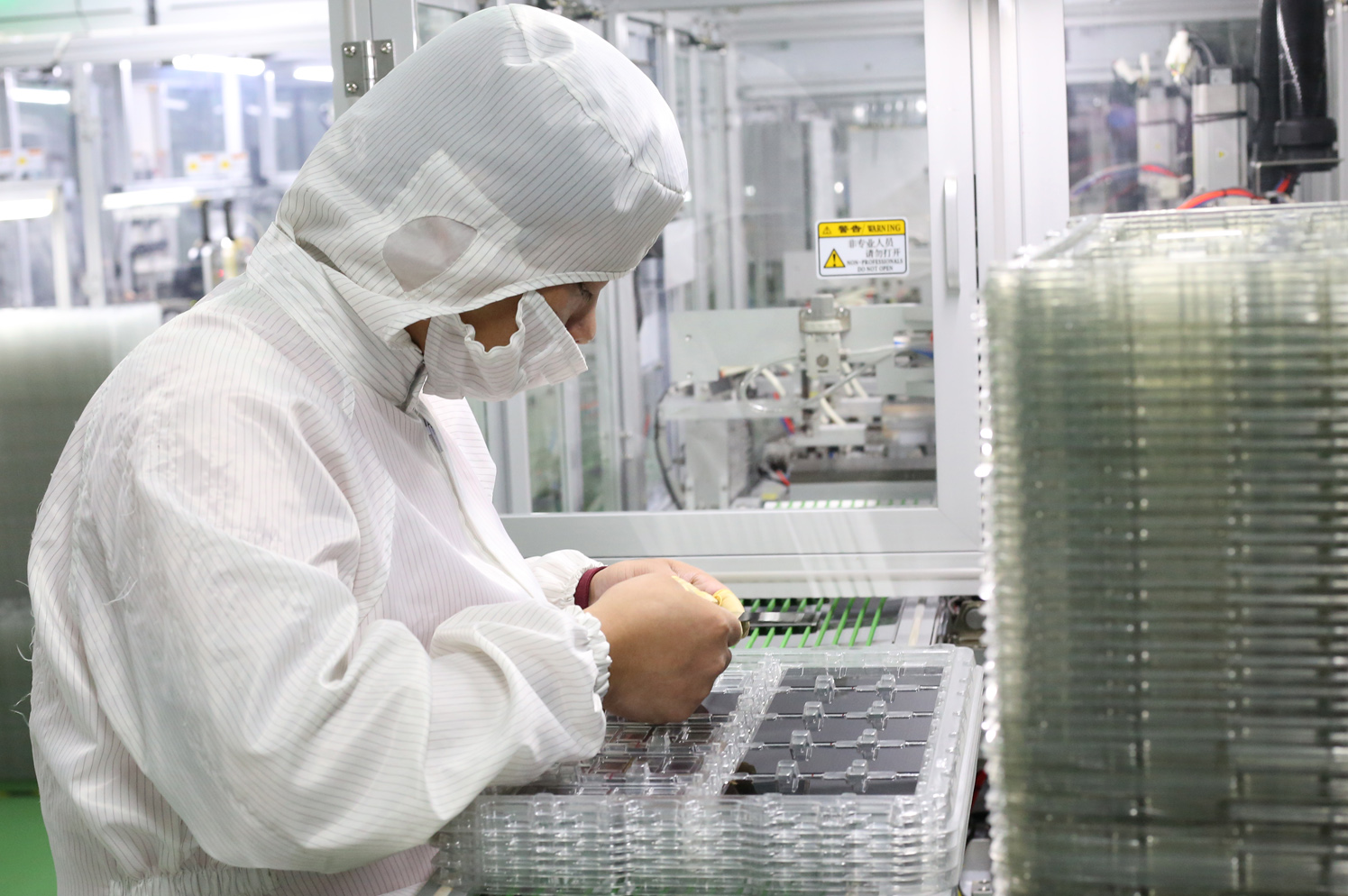 lcd顯示屏行業(yè)如何更好的發(fā)展？【海飛智顯】-lcd生產(chǎn)廠家