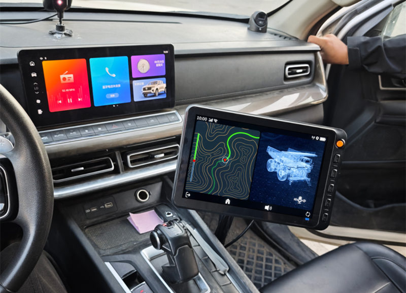 車載平板高亮屏幕技術(shù)解析：強(qiáng)光下真的能看得清嗎？